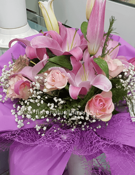 Bouquet di rose e gigli